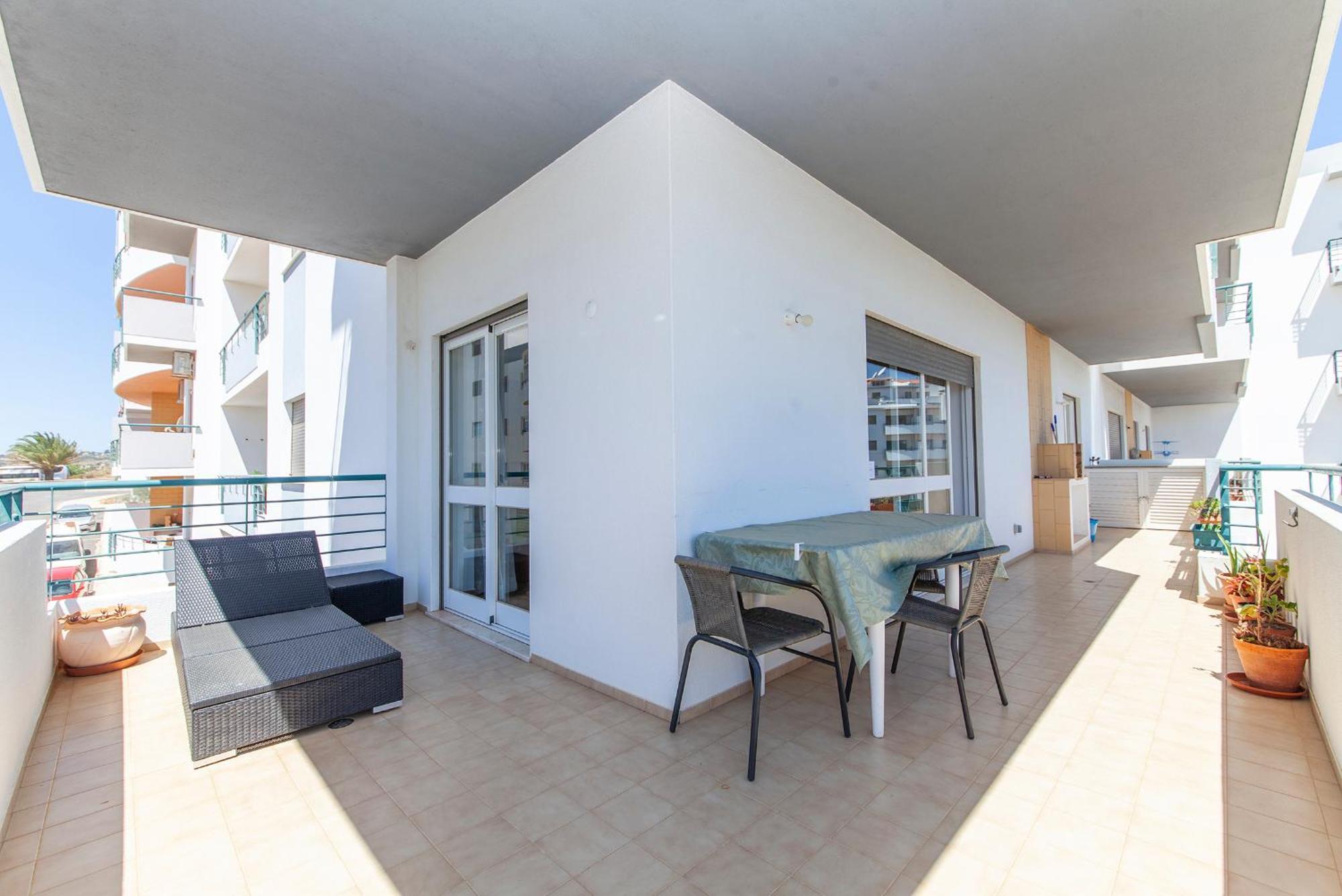 P - Meia-Praia Seaview Guesthouse Lagos Exterior photo